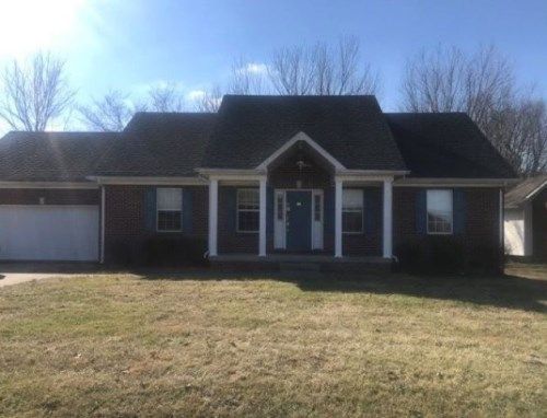 121 Twin Oaks Dr, Bardstown, KY 40004