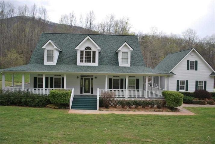 1422 Jack Walker Rd, Dahlonega, GA 30533