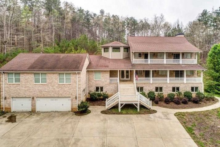 229 Hickory Hollow Ct, Dallas, GA 30157