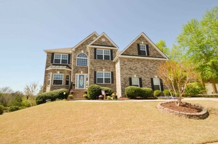 558 Georgia Circle, Loganville, GA 30052