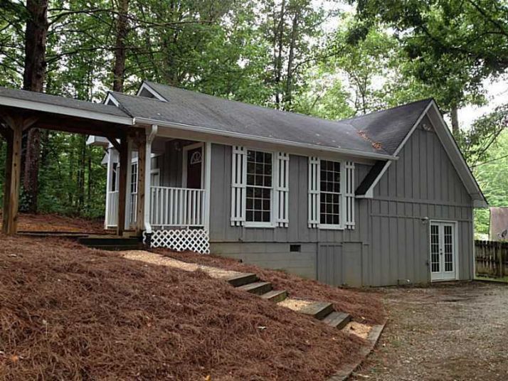 9540 Lakeside Way, Gainesville, GA 30506