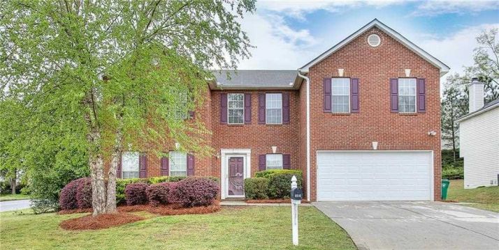 2414 Tolliver Dr, Ellenwood, GA 30294