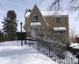 447 Wilson Dr, Pittsburgh, PA 15235