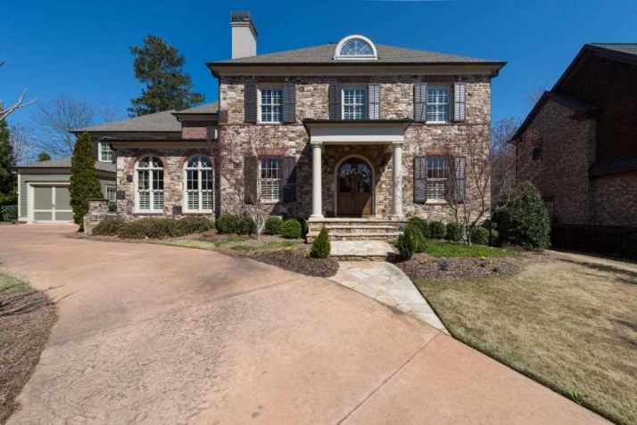 1005 Stonegrove Ln, Roswell, GA 30075
