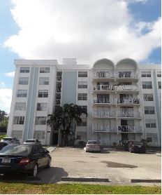 488 NW 165th St B412, Miami, FL 33169