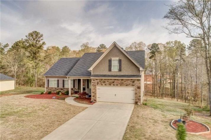 2838 Shadowstone Way, Winder, GA 30680