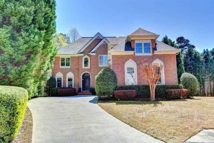 825 Glen Royal Dr, Roswell, GA 30076