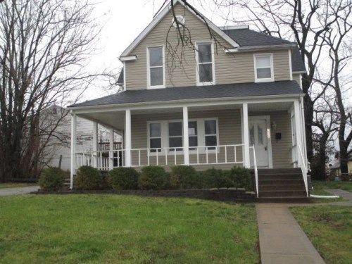 208 Adams St, Saint Louis, MO 63135