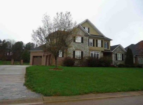 6657 Fox Ridge Circle, Davidson, NC 28036