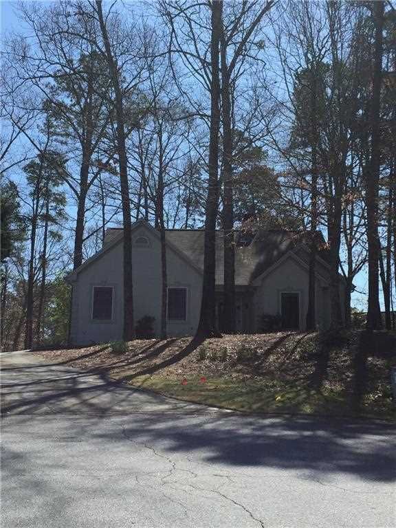 920 Feather Creek Ln, Woodstock, GA 30189