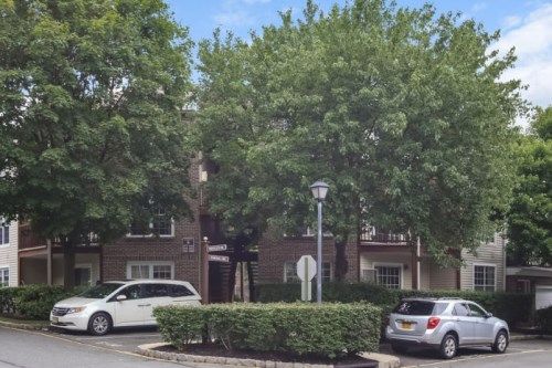 1460 Westgate Dr, Fort Lee, NJ 07024