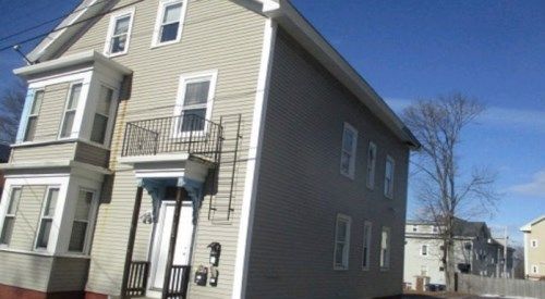 68 Abbott St, Providence, RI 02906