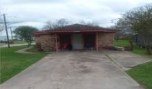 501 Cemetery Rd Clute, TX 77531