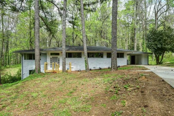 2364 Cresta Dr, Decatur, GA 30032