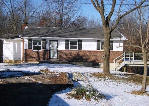 1167 Highway P, Clark, MO 65243