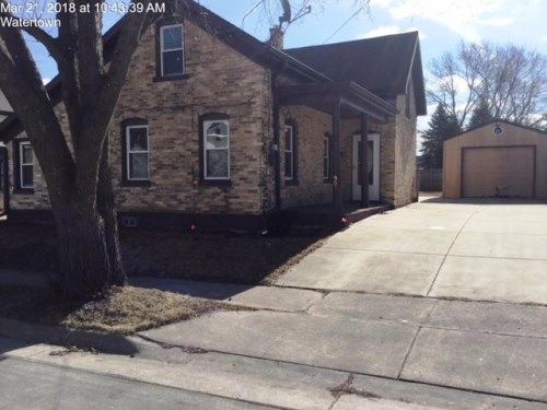 907 Cleveland St, Watertown, WI 53098