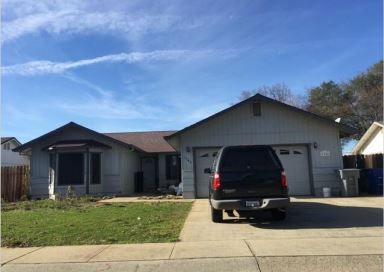 1744 Sterling Dr, Redding, CA 96003