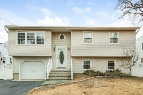 207 Riviera Dr, Brick, NJ 08724