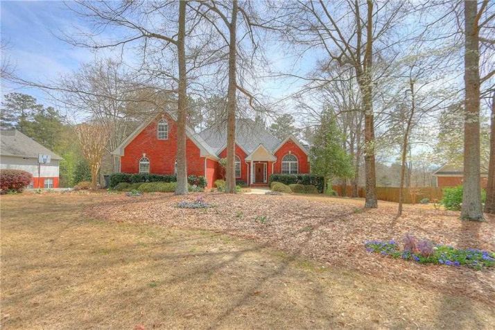 7009 Memory Ln, Loganville, GA 30052