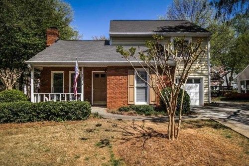 201 Roswell Green Ln, Roswell, GA 30075