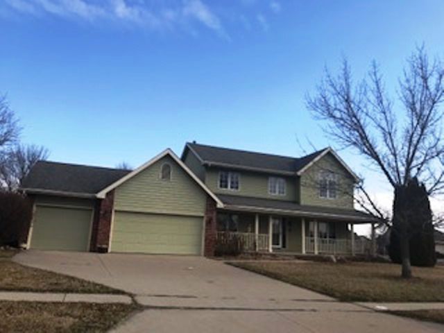 710 NE Barclay Cir, Ankeny, IA 50021