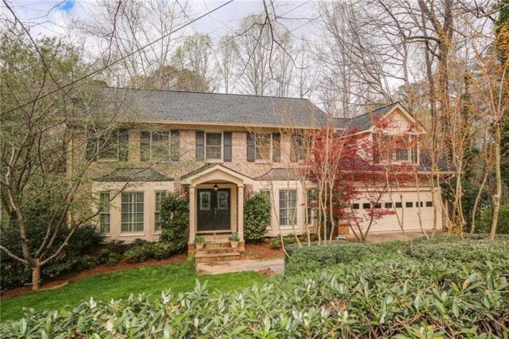 5573 Martina Way, Atlanta, GA 30338