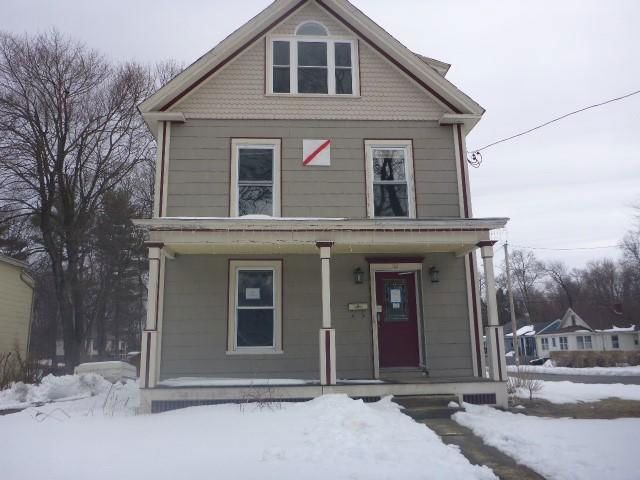 52 Chestnut St, Leominster, MA 01453