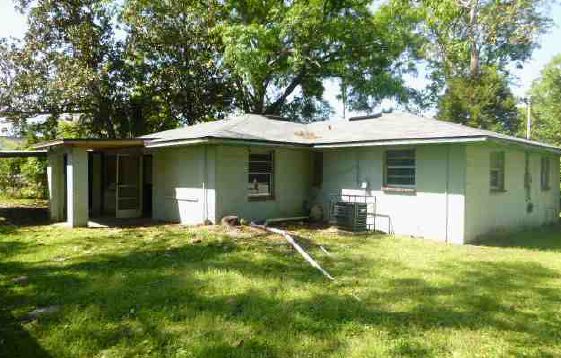 453 Ellis Rd S, Jacksonville, FL 32254