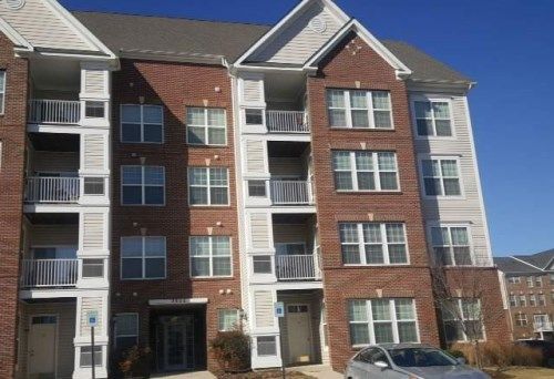2805 Forest Run Dr Unit 406, District Heights, MD 20747