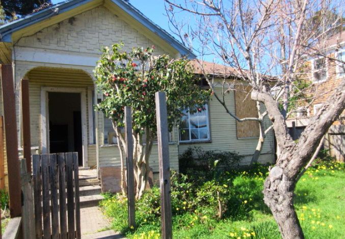 523 Ocean View Ave, Santa Cruz, CA 95062