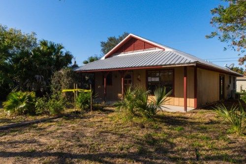 214 16th Pl SW, Vero Beach, FL 32962
