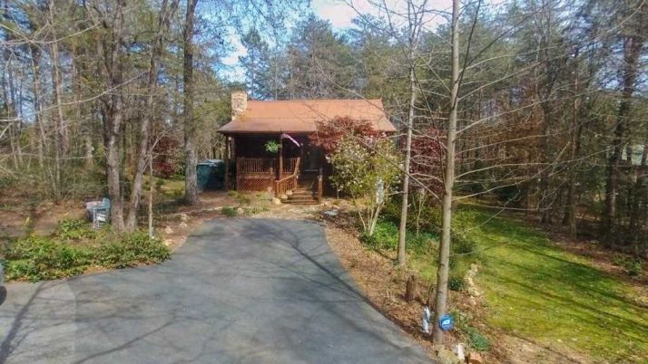 35 Woods Dr, Dahlonega, GA 30533