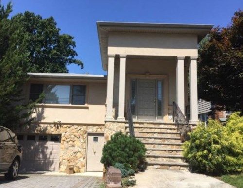 1057 Fairview Ln, Fort Lee, NJ 07024