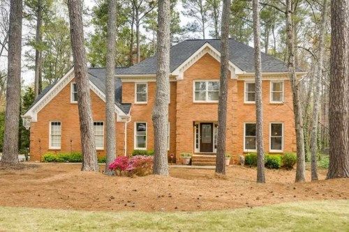 730 Gable Ridge Rd, Roswell, GA 30076