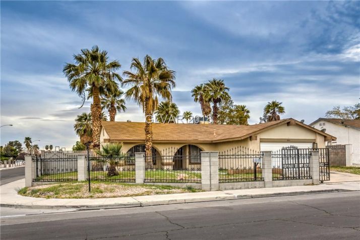 5095 Palmyra Avenue, Las Vegas, NV 89146