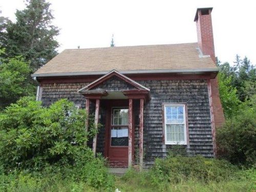 352 N Lubec Rd, Lubec, ME 04652