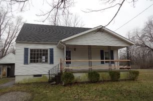 42081 Adelbert St, Elyria, OH 44035