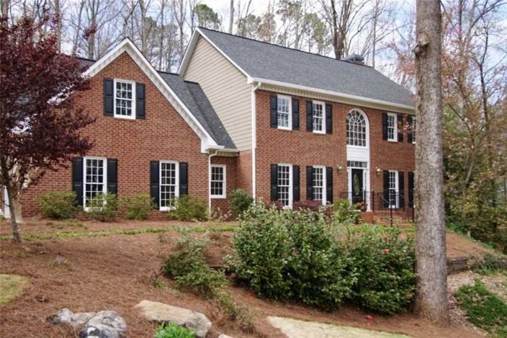 625 Highlands Ct, Roswell, GA 30075