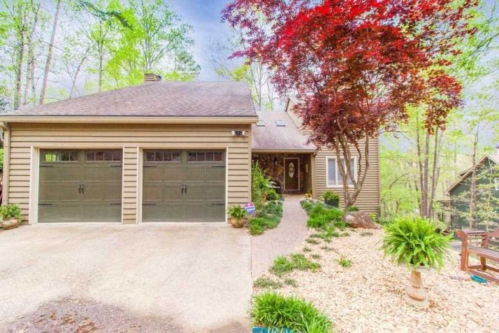 3360 Canon Bay Dr, Cumming, GA 30041