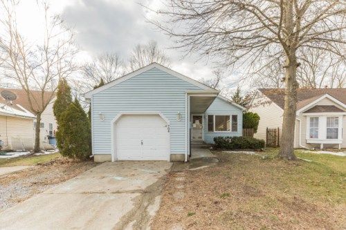 704 Osprey Ct, Absecon, NJ 08205