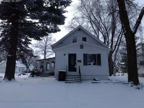 316 EAST 3RD STREET, Blue Earth, MN 56013