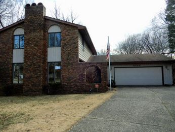 2385 N Longwood Dr, Decatur, IL 62526