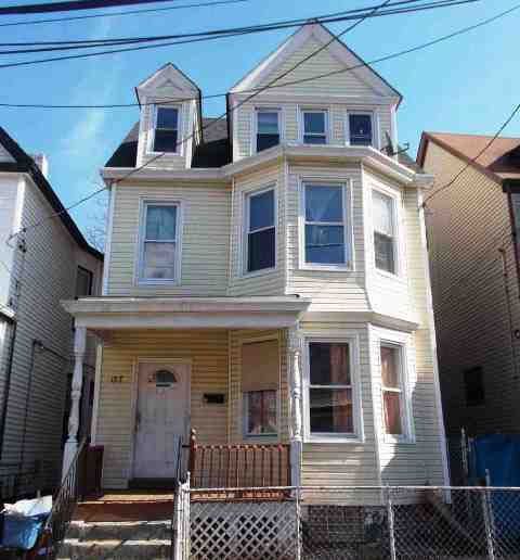 137 Wakeman Ave, Newark, NJ 07104