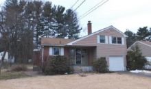 21 Holmes Dr Windsor, CT 06095