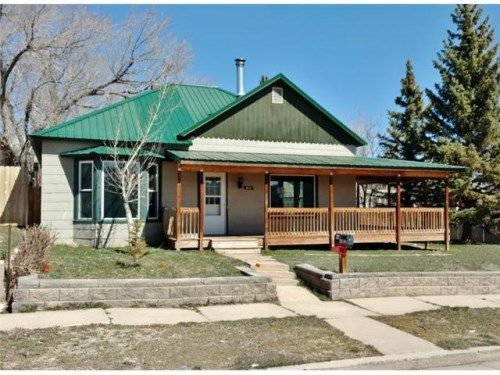 611 W Pine St, Rawlins, WY 82301