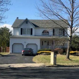 26 Vail Valley Dr, Englishtown, NJ 07726