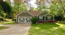 812 Georgetown Dr Winder, GA 30680