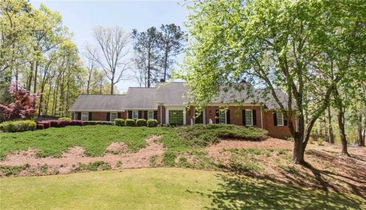 1060 Mountain Ivy Dr, Roswell, GA 30075
