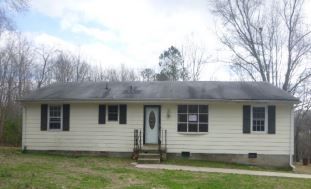 8401 Graves Rd, Petersburg, VA 23803