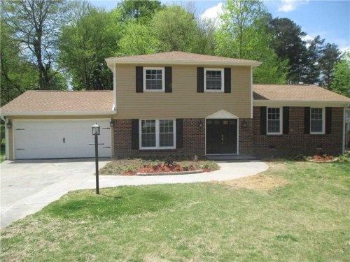 3206 Amhurst Dr NW, Atlanta, GA 30318